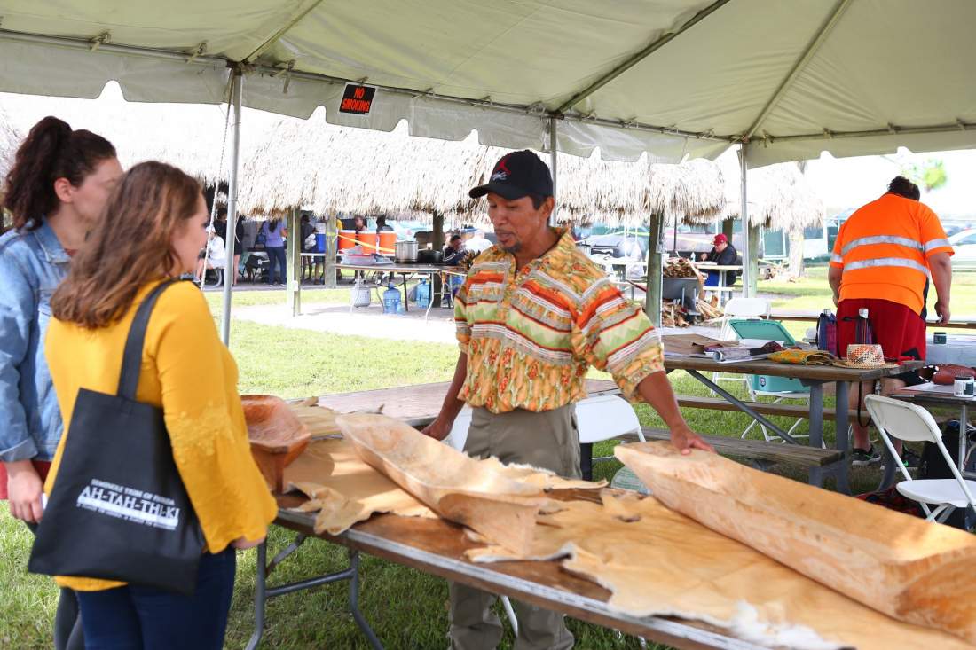 vendor model canoe  (6).JPG